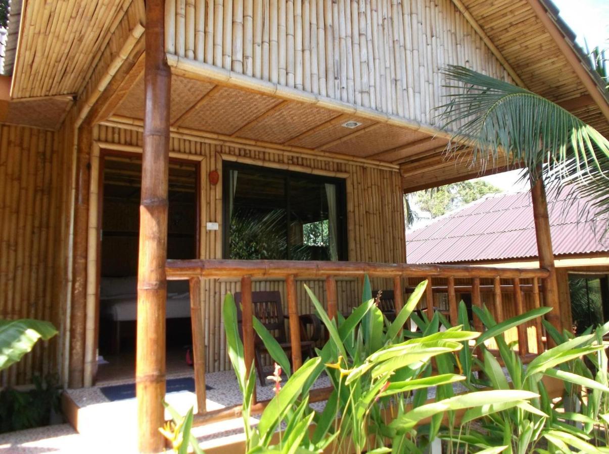 Pawpaw Resort شاطئ لاماي المظهر الخارجي الصورة